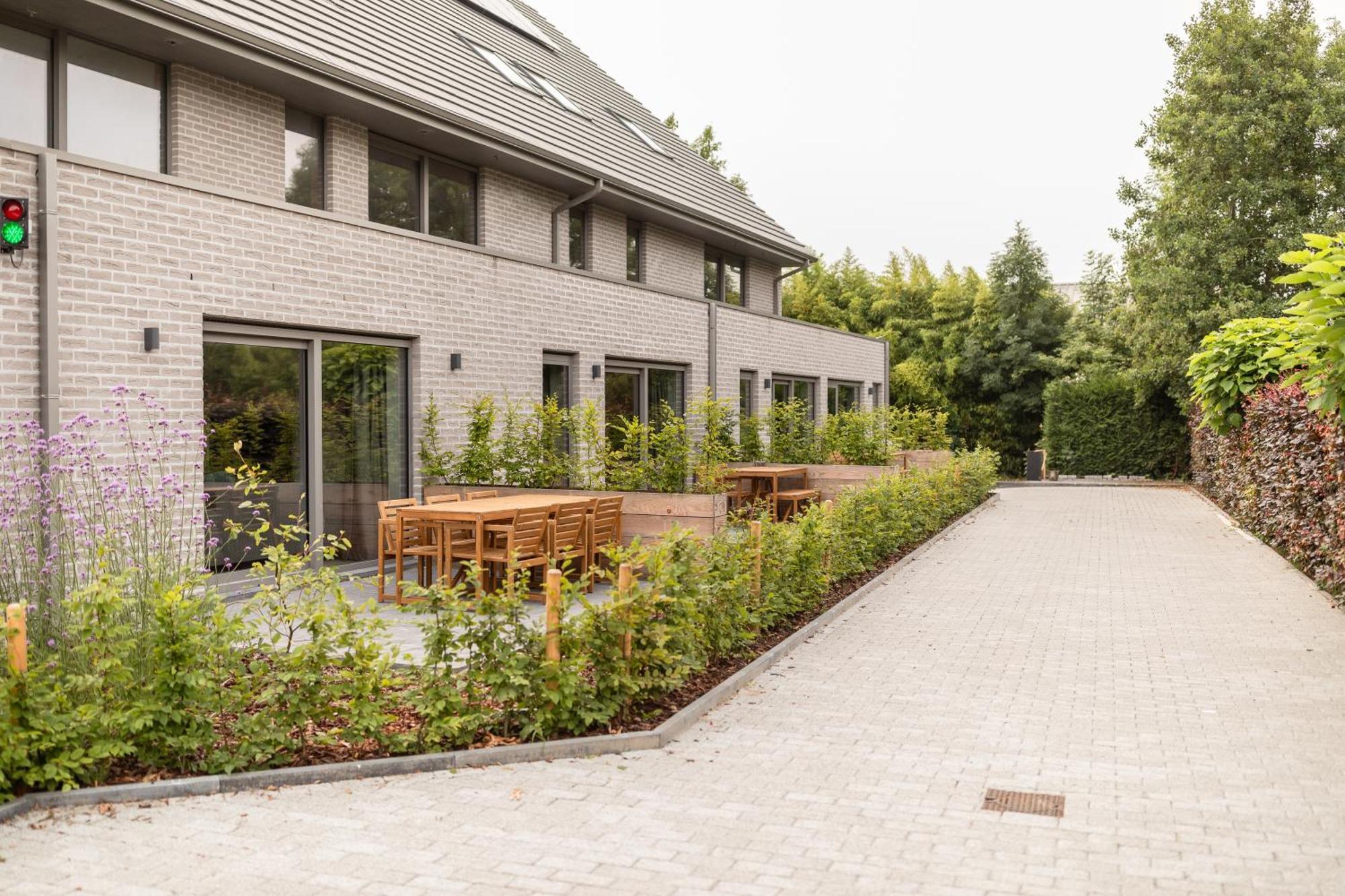 Abalona Hotel & Apartments Dendermonde Exterior foto